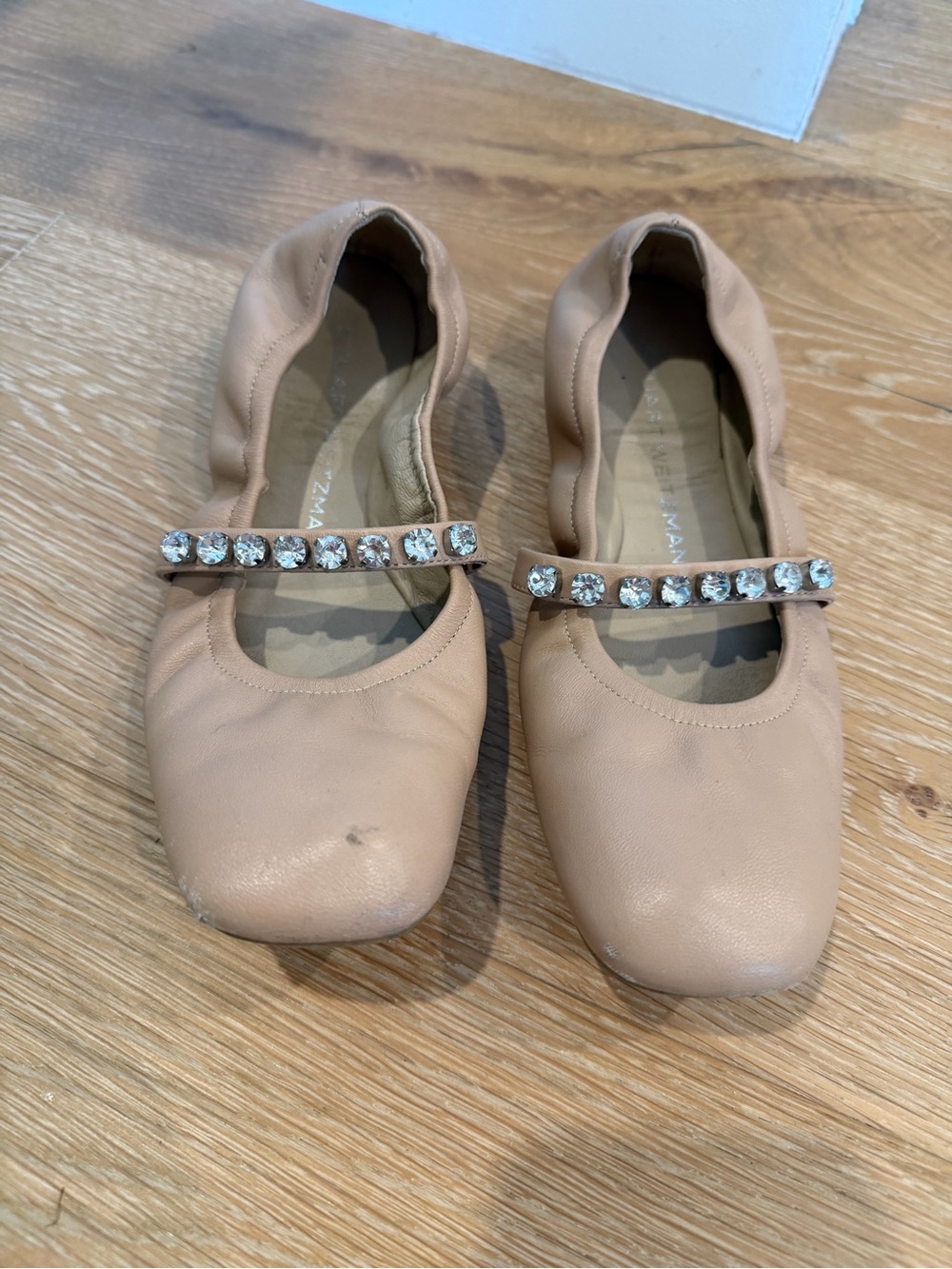 Stuart Weitzman • Goldie Nude Heels - Picture 2 of 13